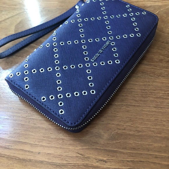 NWT - Picture 2 of 7